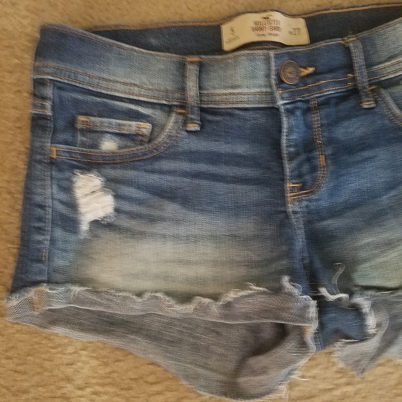 SOLD---Hollister Distressed Shorts 5 27 - Picture 6 of 6